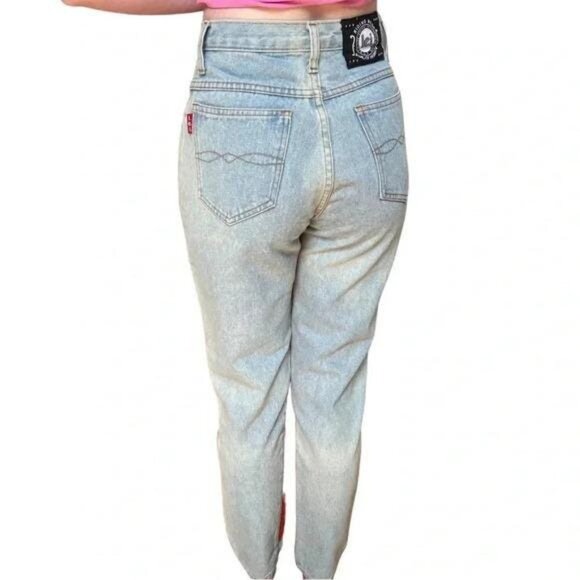 Vintage Early 1990s High-Waisted Mom Jeans – Light Wash Denim with Orange Leathe - Picture 4 of 10